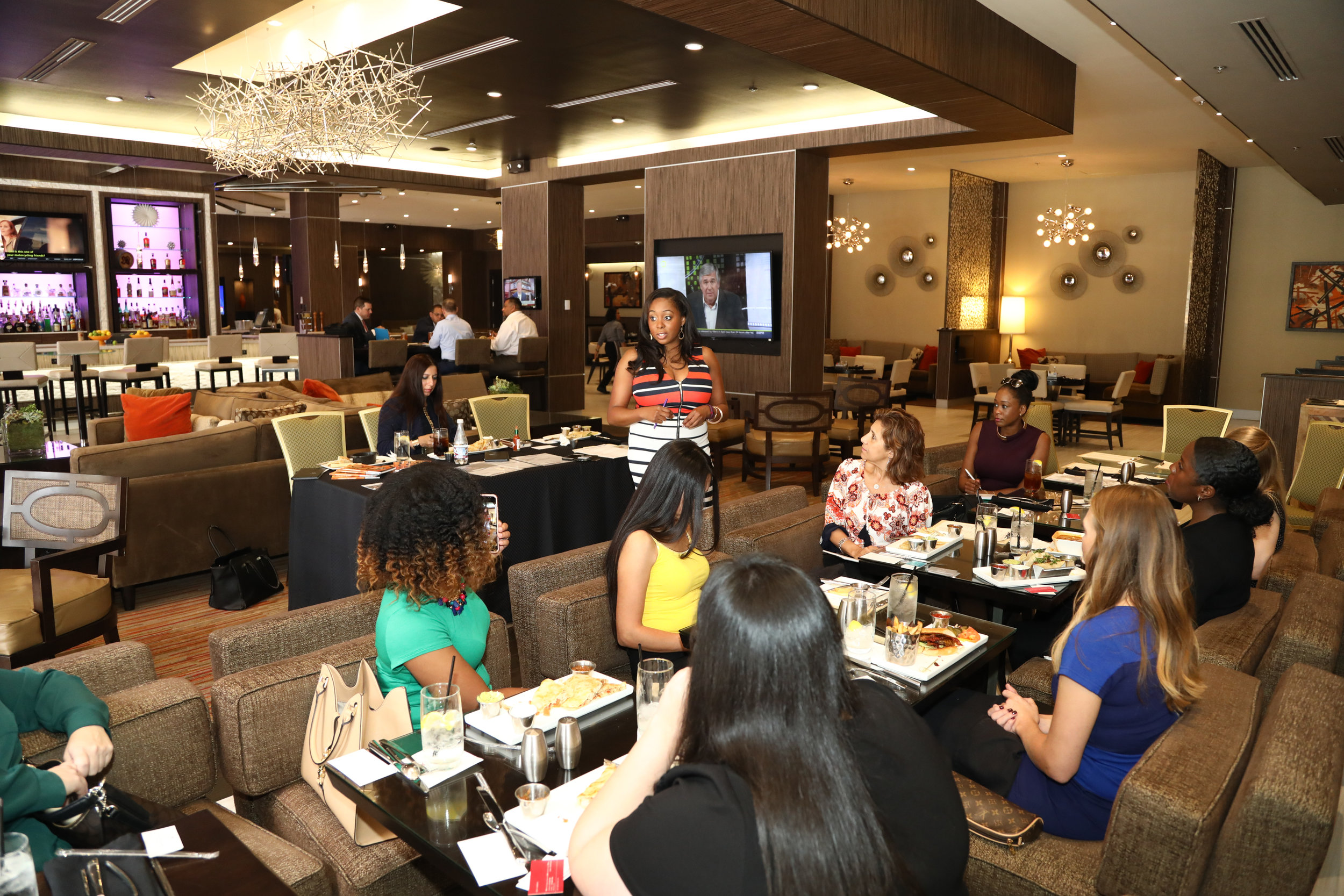 am-38 (POINT&CLICK PHOTOGRAPHY's conflicted copy 2017-08-19).jpg